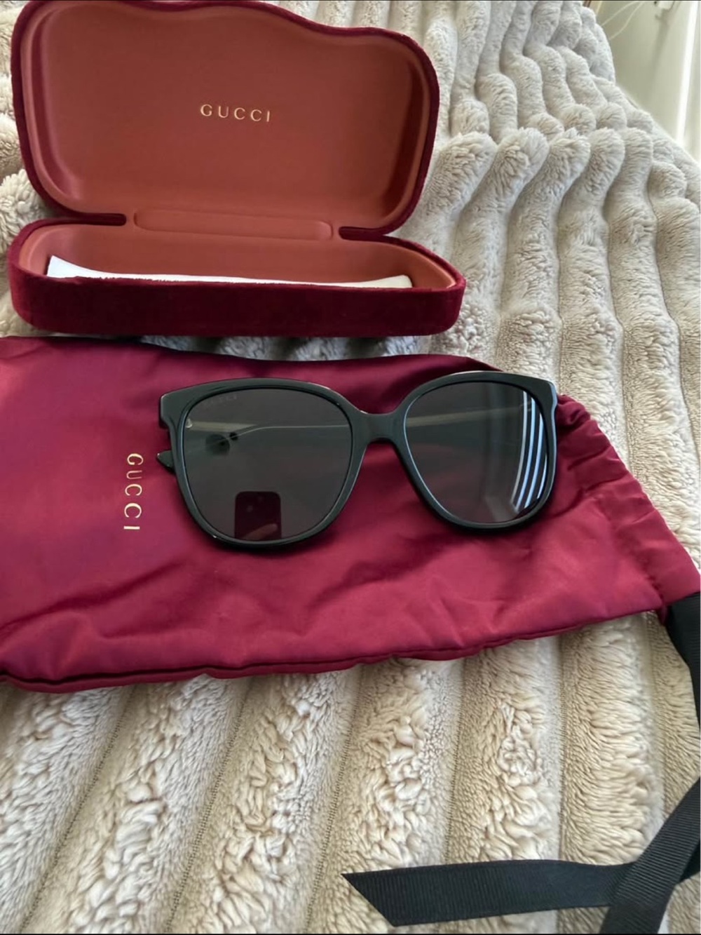 Gucci Black Oversized Women's Sunglasses with Dark Lenses